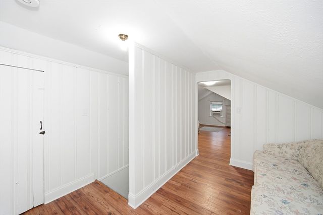 616 Cooley St, Springfield, MA 01128