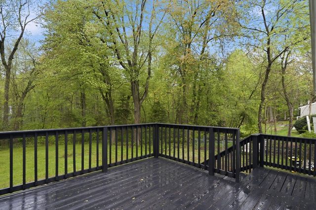 616 Cooley St, Springfield, MA 01128
