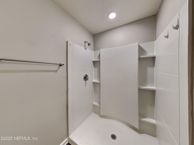 8048 MEADOW WALK Lane, Jacksonville, FL 32256