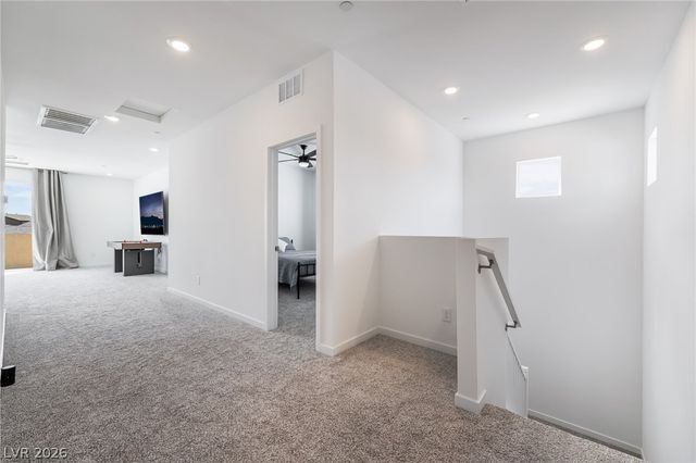 2280 Lazlo Point Street, Henderson, NV 89044