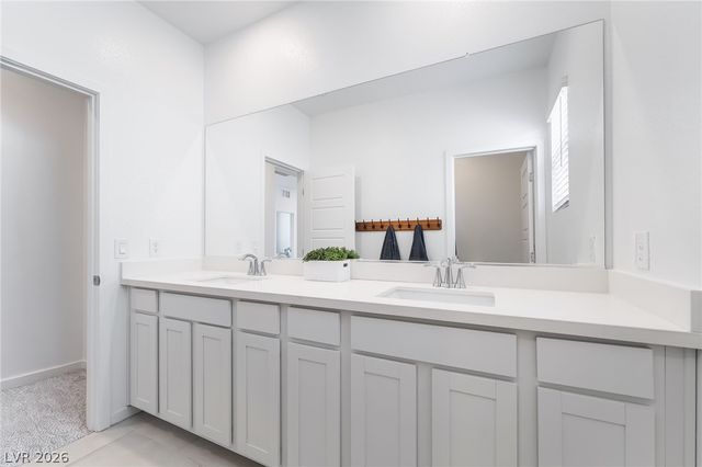 2280 Lazlo Point Street, Henderson, NV 89044