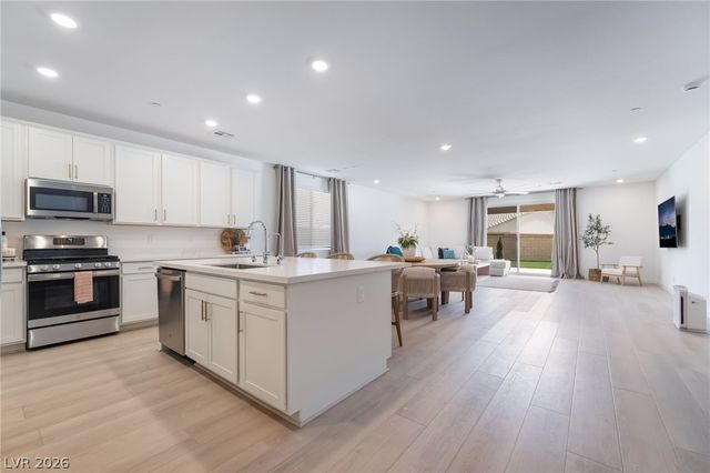 2280 Lazlo Point Street, Henderson, NV 89044