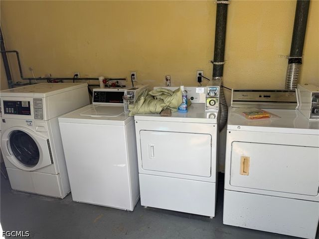 13151 Kings Point DR 6A, Fort Myers, FL 33919