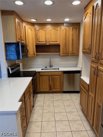 13151 Kings Point DR 6A, Fort Myers, FL 33919