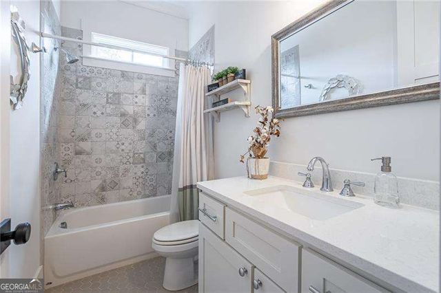 1009 Davenport Circle, Powder Springs, GA 30127