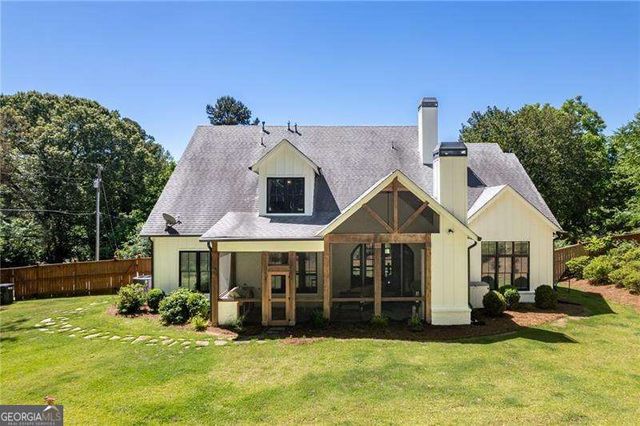 1009 Davenport Circle, Powder Springs, GA 30127