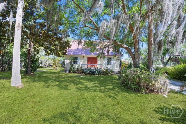 95 Circle Drive, Midway, GA 31320