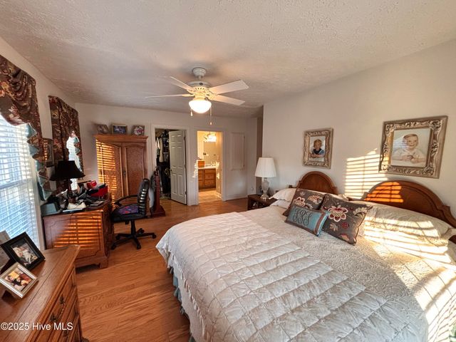 107 Christopher Court, Clinton, NC 28328