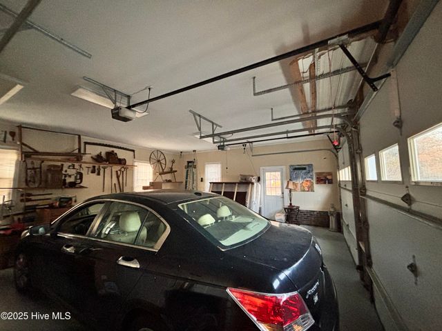 107 Christopher Court, Clinton, NC 28328