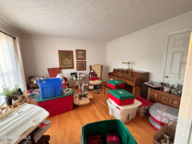 107 Christopher Court, Clinton, NC 28328