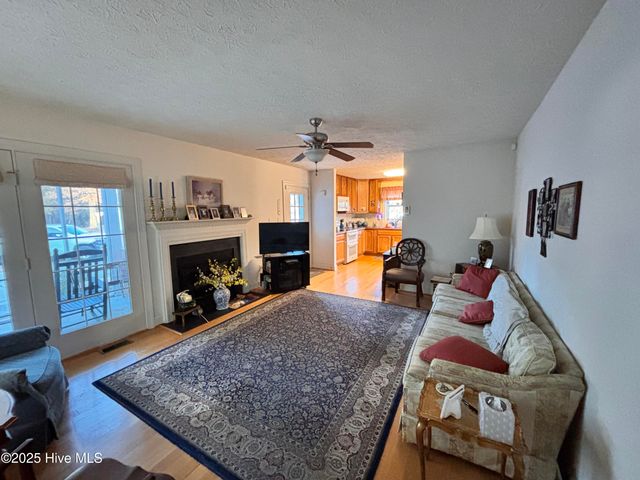 107 Christopher Court, Clinton, NC 28328