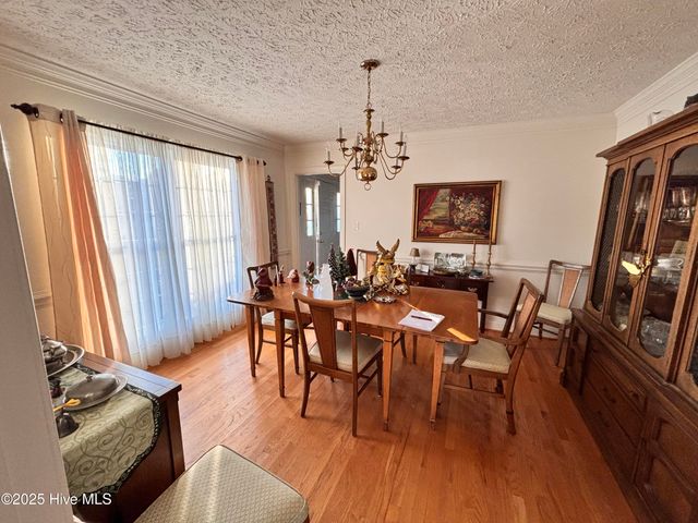 107 Christopher Court, Clinton, NC 28328