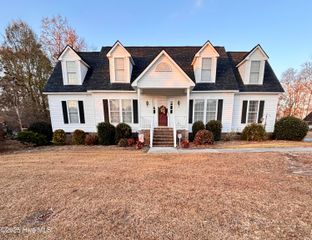 107 Christopher Court, Clinton, NC 28328