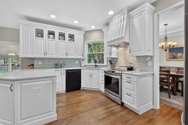 13139 Kessler Street, Overland Park, KS 66213