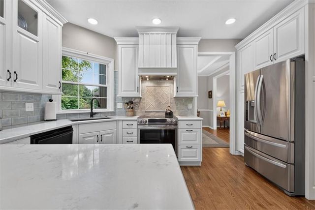 13139 Kessler Street, Overland Park, KS 66213