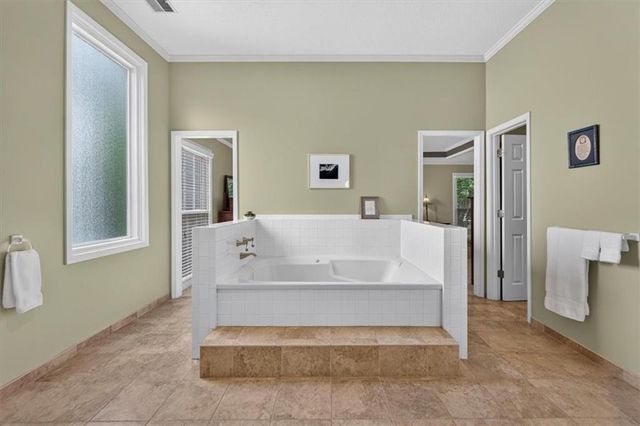 13139 Kessler Street, Overland Park, KS 66213