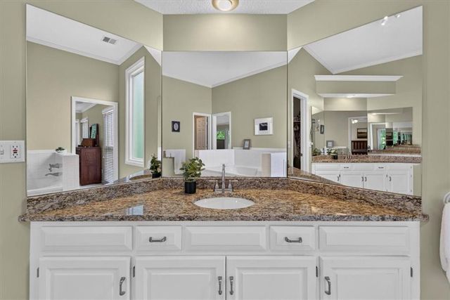 13139 Kessler Street, Overland Park, KS 66213