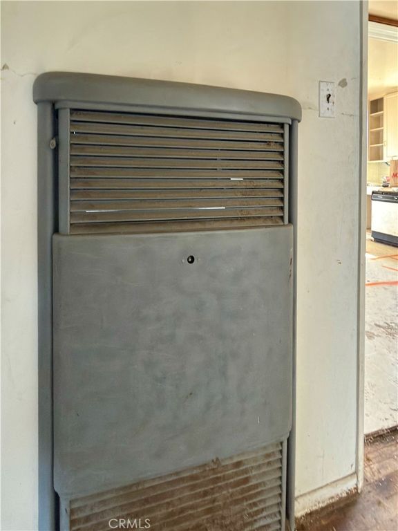 Image 22 of property listing at 2516 W 164th Street, Torrance, CA 90504