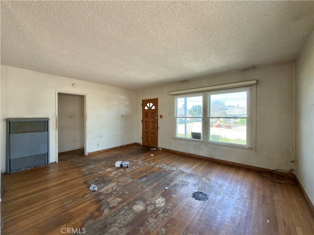 Image 26 of property listing at 2516 W 164th Street, Torrance, CA 90504