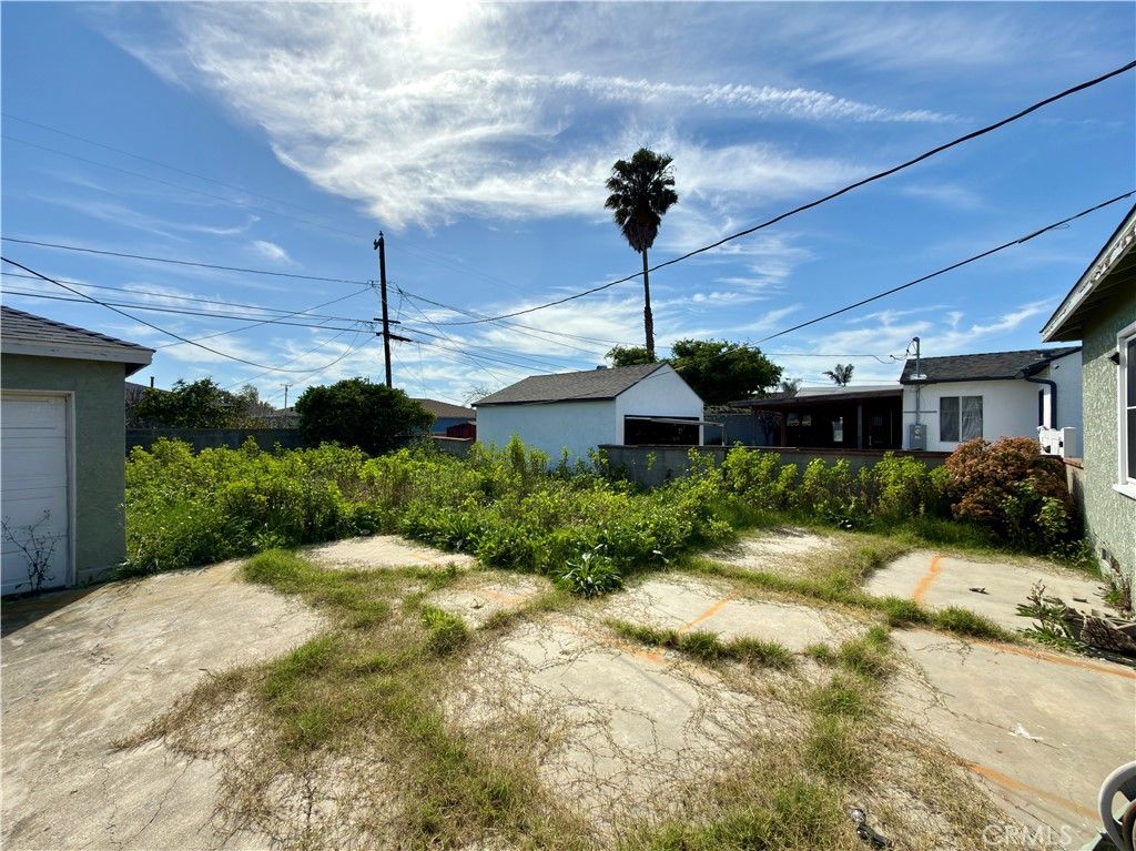 Image 6 of property listing at 2516 W 164th Street, Torrance, CA 90504
