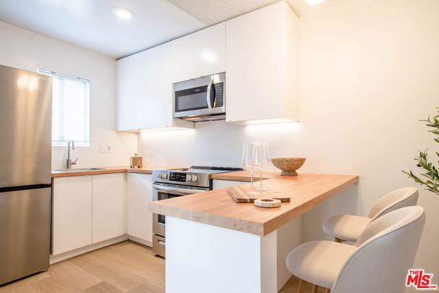 833 5th Street 206, Santa Monica, CA 90403