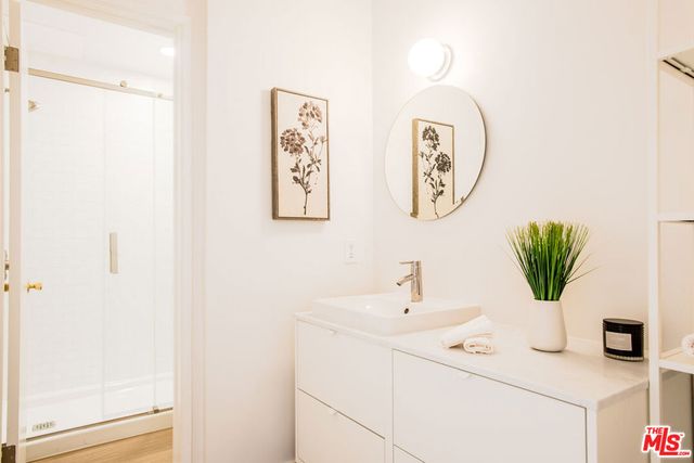 833 5th Street 206, Santa Monica, CA 90403