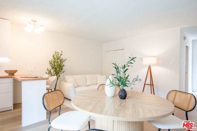 833 5th Street 206, Santa Monica, CA 90403