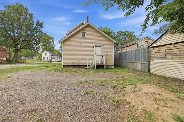 1207 E Vine Street, Kalamazoo, MI 49001