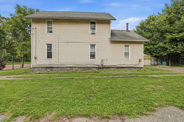 1207 E Vine Street, Kalamazoo, MI 49001