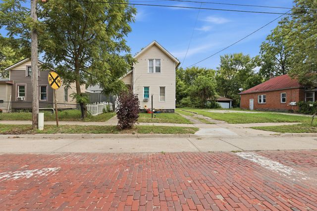 1207 E Vine Street, Kalamazoo, MI 49001