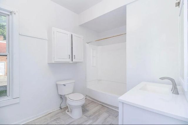 1207 E Vine Street, Kalamazoo, MI 49001