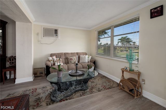 5560 Westwind LN, Fort Myers, FL 33919