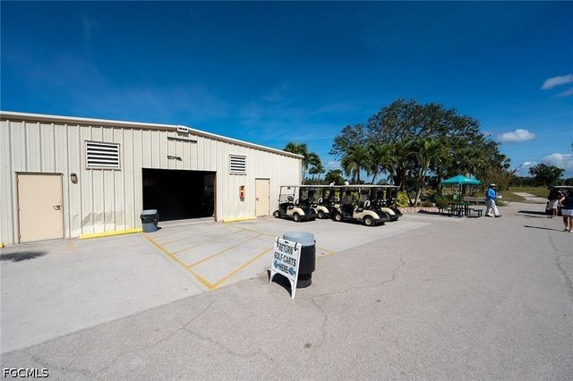 5560 Westwind LN, Fort Myers, FL 33919