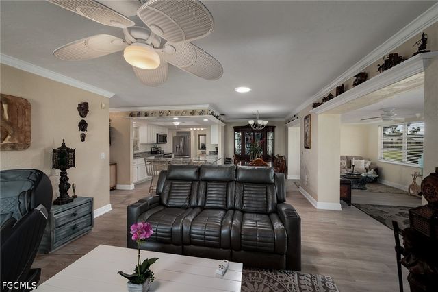 5560 Westwind LN, Fort Myers, FL 33919