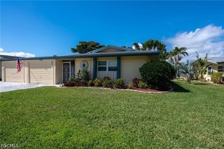 5560 Westwind LN, Fort Myers, FL 33919