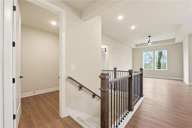 20653 Skyview Lane, Spring Hill, KS 66083