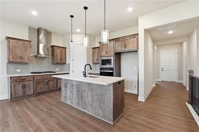 20653 Skyview Lane, Spring Hill, KS 66083