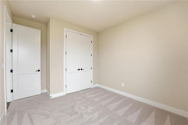 20653 Skyview Lane, Spring Hill, KS 66083