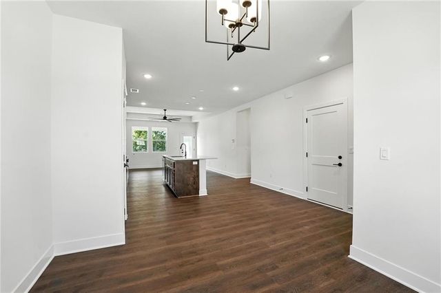 20653 Skyview Lane, Spring Hill, KS 66083