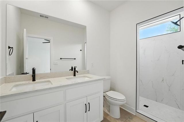 20653 Skyview Lane, Spring Hill, KS 66083