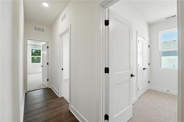 20653 Skyview Lane, Spring Hill, KS 66083