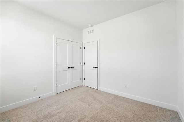 20653 Skyview Lane, Spring Hill, KS 66083