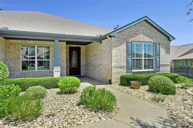 811 Holiday Creek LN, Georgetown, TX 78633
