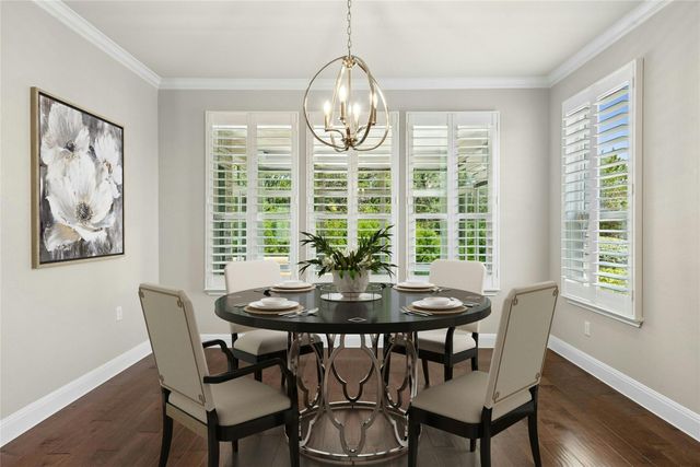 811 Holiday Creek LN, Georgetown, TX 78633