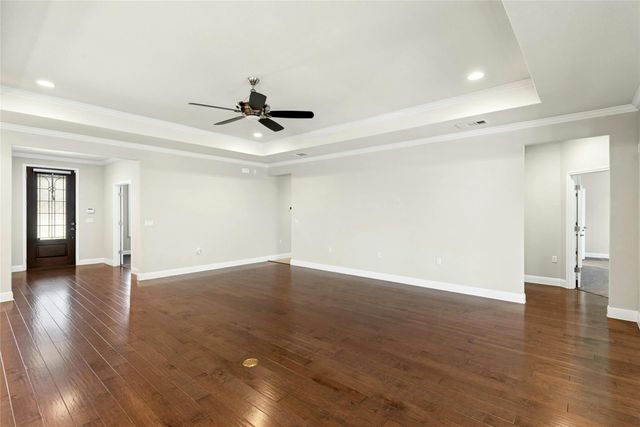811 Holiday Creek LN, Georgetown, TX 78633