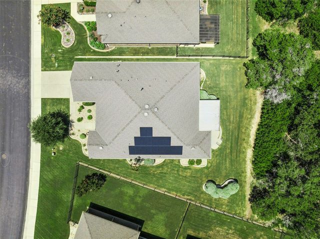 811 Holiday Creek LN, Georgetown, TX 78633