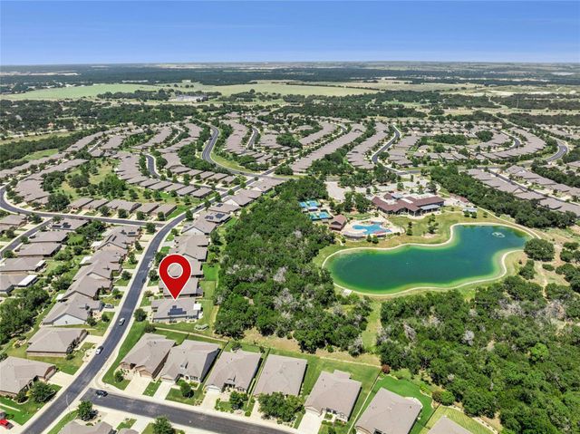 811 Holiday Creek LN, Georgetown, TX 78633