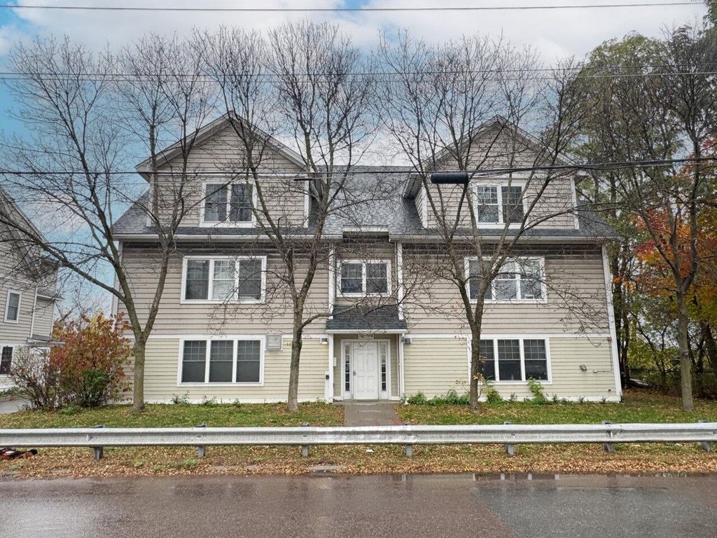 354 Manhattan Dr Unit 10, Burlington, VT 05401