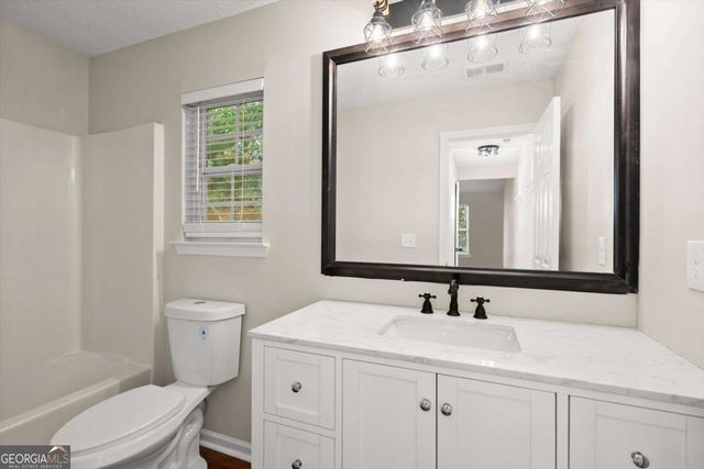 245 Lossie Lane, Mcdonough, GA 30253