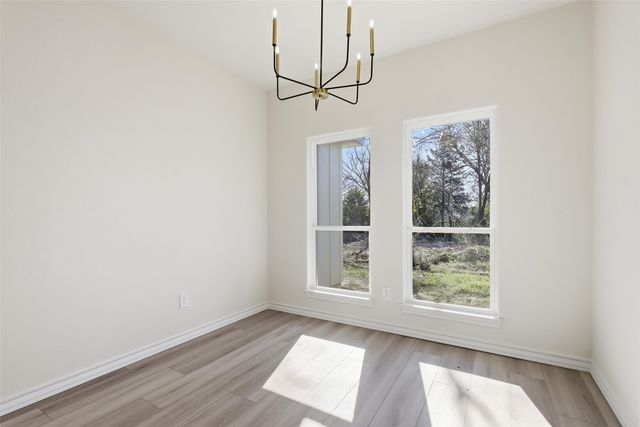 609 W Washington Avenue, Whitney, TX 76692